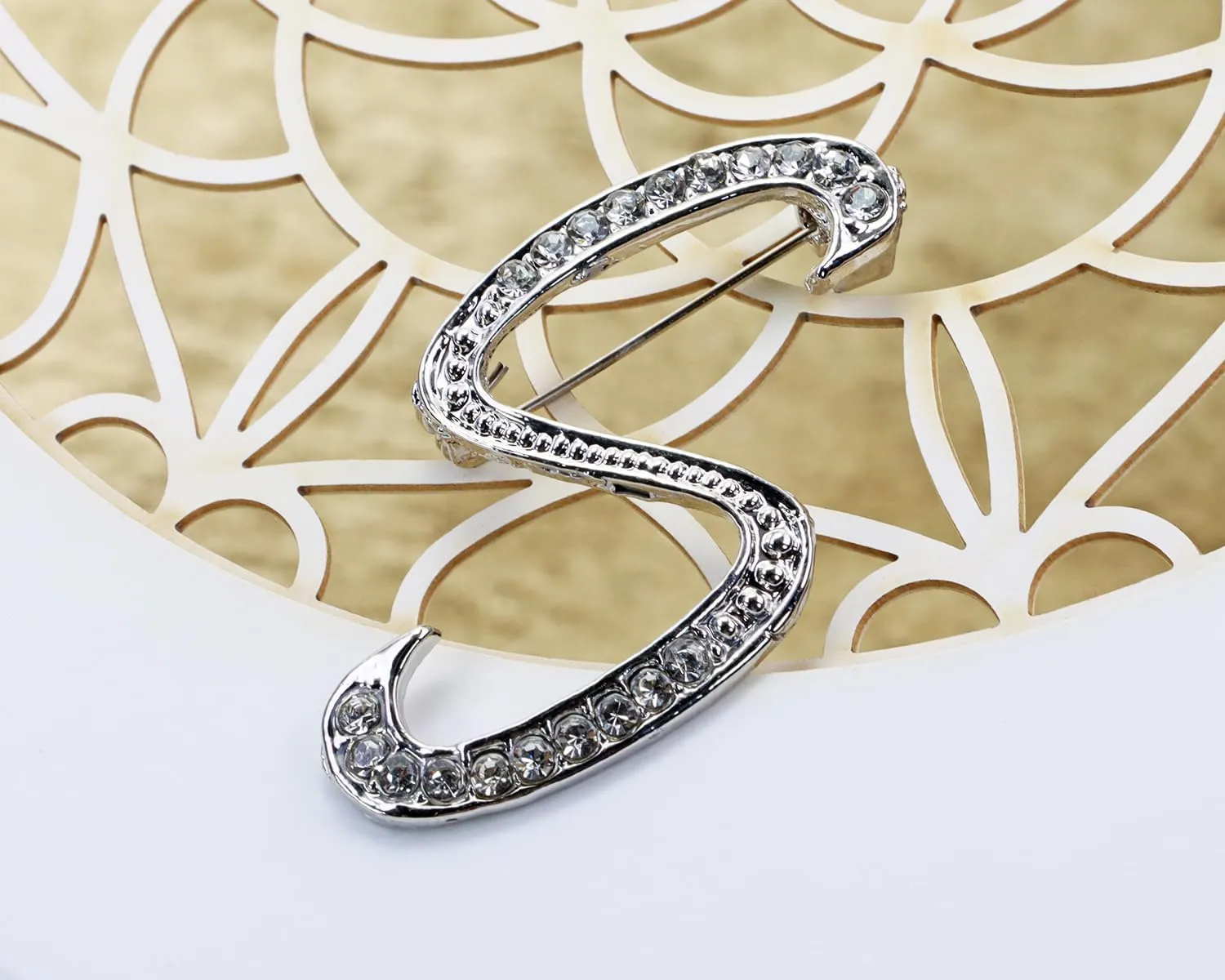 26 Letter Brooch Pins Small Silver Metal Rhinestone Crystal Initial A~Z Alphabet Brooch Lapel Pins for Men Women Girls Boys Birthday Christmas Wedding Gift