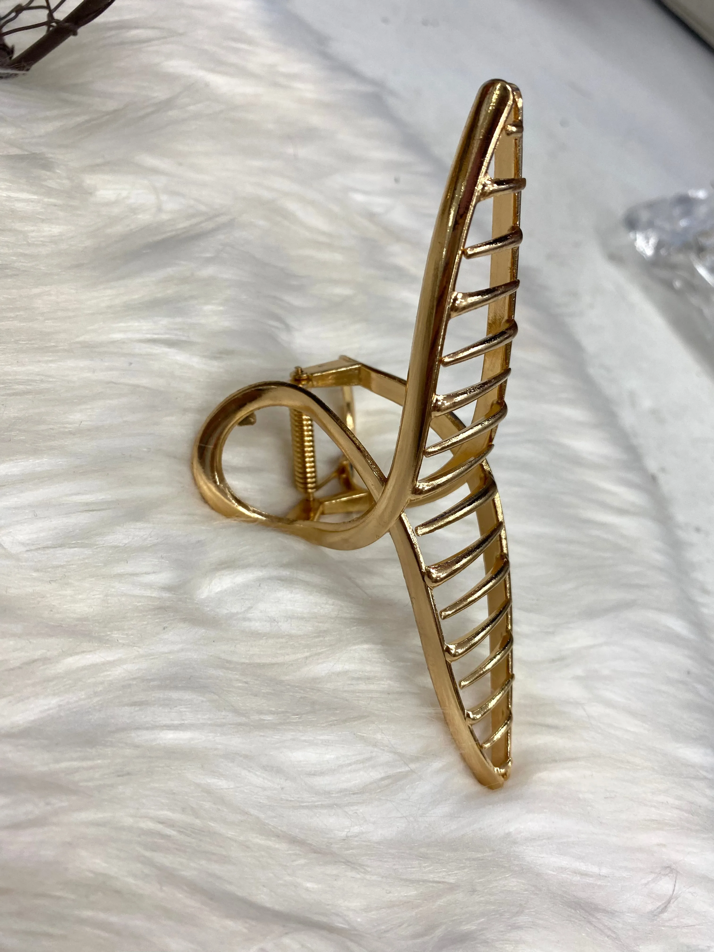Claw Clip Round End