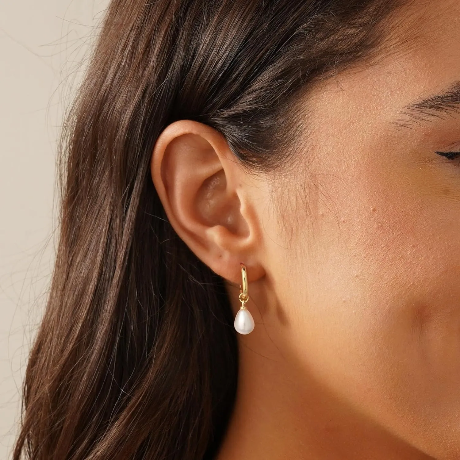 Pearl Earrings for Women Trendy, 14k Gold Plated Freshwater CZ Leaf Pearl Dangle Drop Gold Earrings Lightweight Hypoallergenic Stud Earring Bridesmaid Wedding Gold Jewelry for Women Gifts